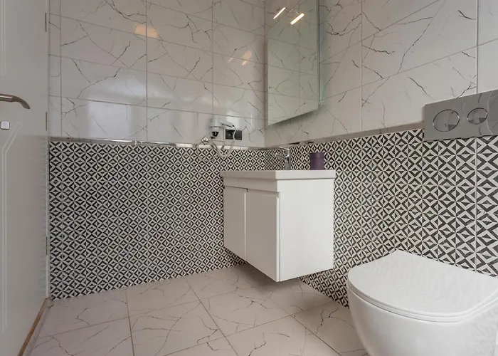 Hisar Prestige A *