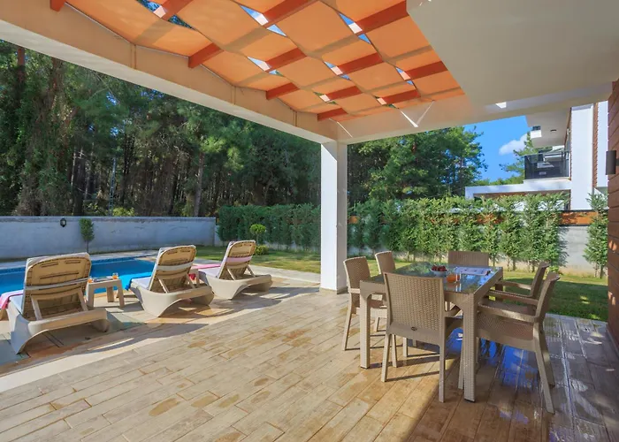 Vila Hisar Prestige A *