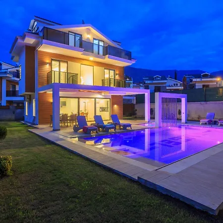 וילה Hisar Prestige A